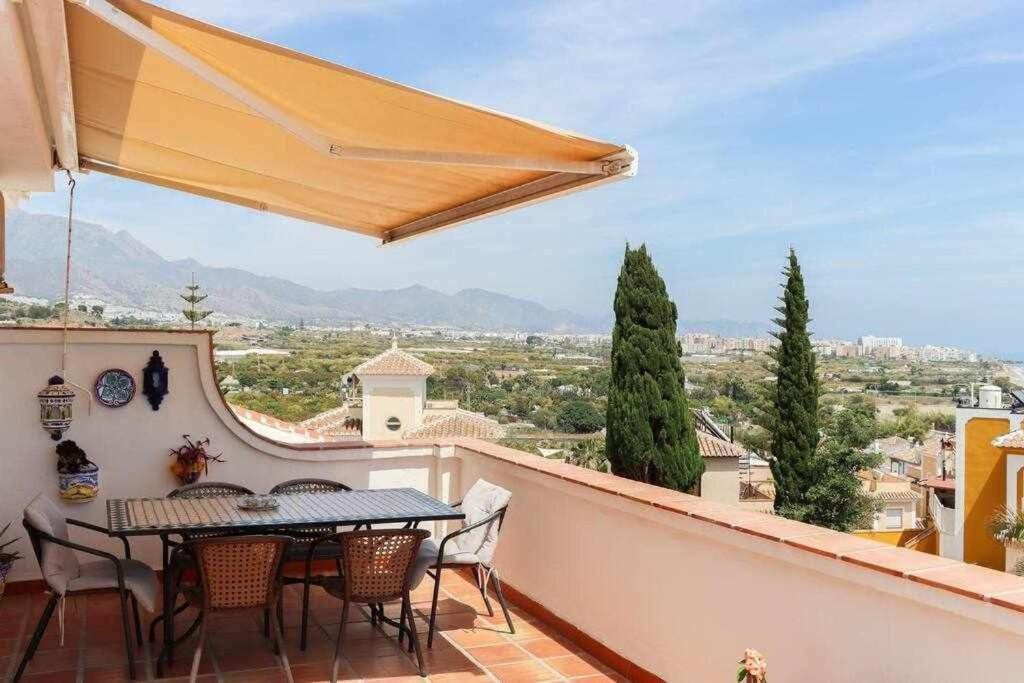 Urb Tropicana, 2 Bedroom Appartement *
